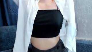 Mary-River nude on cam in her Live Sex Chat Room