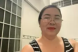 NDith nude strip on webcam for live porn chat