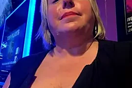 SexySizeddMILF nude strip on webcam for live porn chat