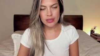 sunrisee, ? nude on cam in her Live Sex Chat Room