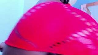 Tanisha-Hood nude on cam in her Live Sex Chat Room