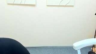 Vivian-cutie nude on cam in her Live Sex Chat Room