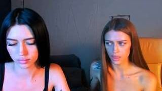 ariel-kisss nude on cam in her Live Sex Chat Room