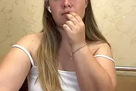 CaramelleHoneyyy nude strip on webcam for live porn chat
