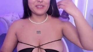 charlotte-t18 nude on cam in her Live Sex Chat Room