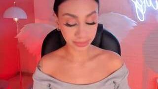 Danna Cruz nude on cam in her Live Sex Chat Room