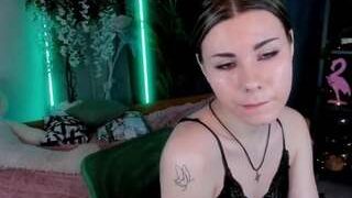 Laila-Blare nude on cam in her Live Sex Chat Room