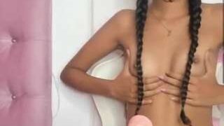 lissa-petite nude on cam in her Live Sex Chat Room