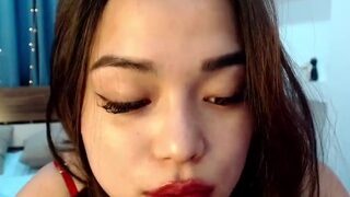 Milk1Shake nude on cam in her Live Sex Chat Room