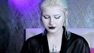 sexy-goth nude on cam in her Live Sex Chat Room