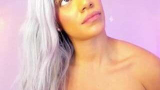 Shelynna, ? nude on cam in her Live Sex Chat Room