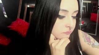 SophieBEAUTY nude on cam in her Live Sex Chat Room