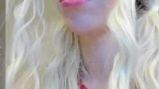 Tessaelfie nude on cam in her Live Sex Chat Room