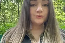 WalkingGirl nude strip on webcam for live porn chat