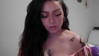 Wren Ripple nude on cam in her Live Sex Chat Room