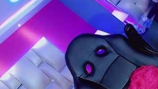 Yoiku nude on cam in her Live Sex Chat Room