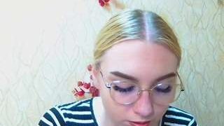 BeatriceFly nude on cam in her Live Sex Chat Room