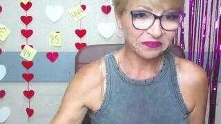 EllaBonito nude on cam in her Live Sex Chat Room