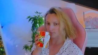 Florabooa nude on cam in her Live Sex Chat Room