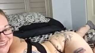 HarleyMarie69 nude on cam in her Live Sex Chat Room