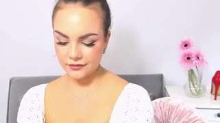 KendalKiss nude on cam in her Live Sex Chat Room