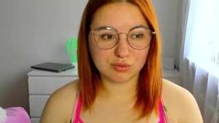 LaylaxCute nude on cam in her Live Sex Chat Room