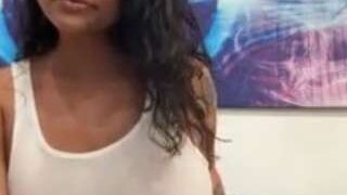Red Rose La Cubana nude on cam in her Live Sex Chat Room