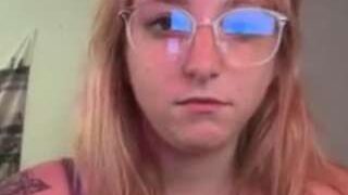 Averyxrose nude on cam in her Live Sex Chat Room