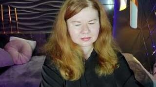EmiliaFox nude on cam in her Live Sex Chat Room