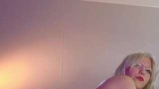 lenee-l nude on cam in her Live Sex Chat Room