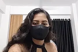 MiaKhalifa– nude strip on webcam for live porn chat