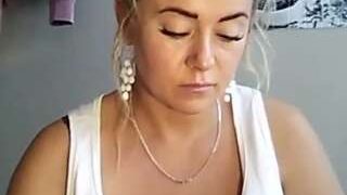 AmandaKinky nude on cam in her Live Sex Chat Room