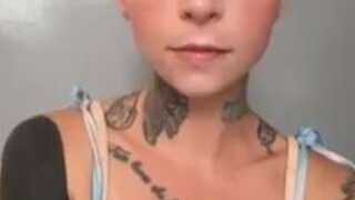 Daisy nude on cam in her Live Sex Chat Room