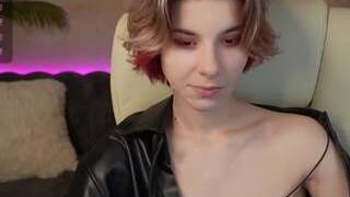 HaylaAmber nude on cam in her Live Sex Chat Room