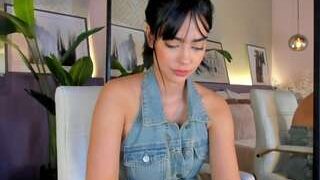 Elle Diane , ? nude on cam in her Live Sex Chat Room