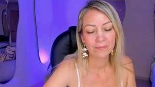 EvaRandall nude on cam in her Live Sex Chat Room