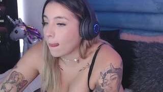 Valmeyer nude on cam in her Live Sex Chat Room