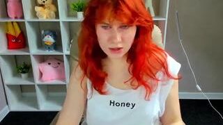 Vanessa-Pfeiffer nude on cam in her Live Sex Chat Room