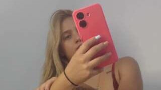 ariannahot25 nude on cam in her Live Sex Chat Room