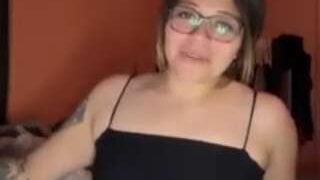 knoxvillecarolina nude on cam in her Live Sex Chat Room