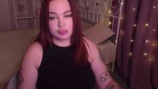 Kris nude on cam in her Live Sex Chat Room
