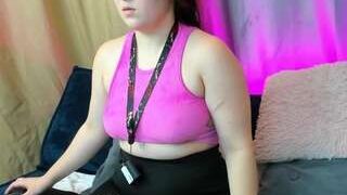 Roose nude on cam in her Live Sex Chat Room