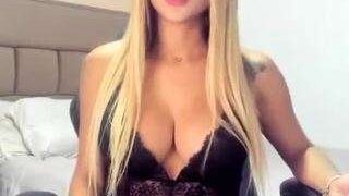saraah-love nude on cam in her Live Sex Chat Room