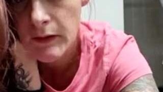 theeonlyone10 nude on cam in her Live Sex Chat Room