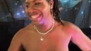 10Natural nude on cam in her Live Sex Chat Room