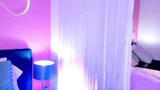 Alaia Big Booty nude on cam in her Live Sex Chat Room