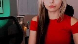 blossom-jasmine nude on cam in her Live Sex Chat Room