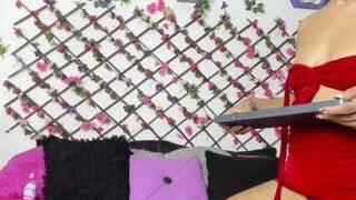 estrellitamoon nude on cam in her Live Sex Chat Room