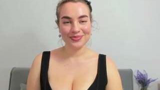 MarilynKitty nude on cam in her Live Sex Chat Room