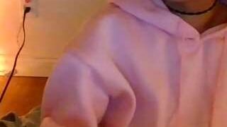 No Balls nude on cam in her Live Sex Chat Room